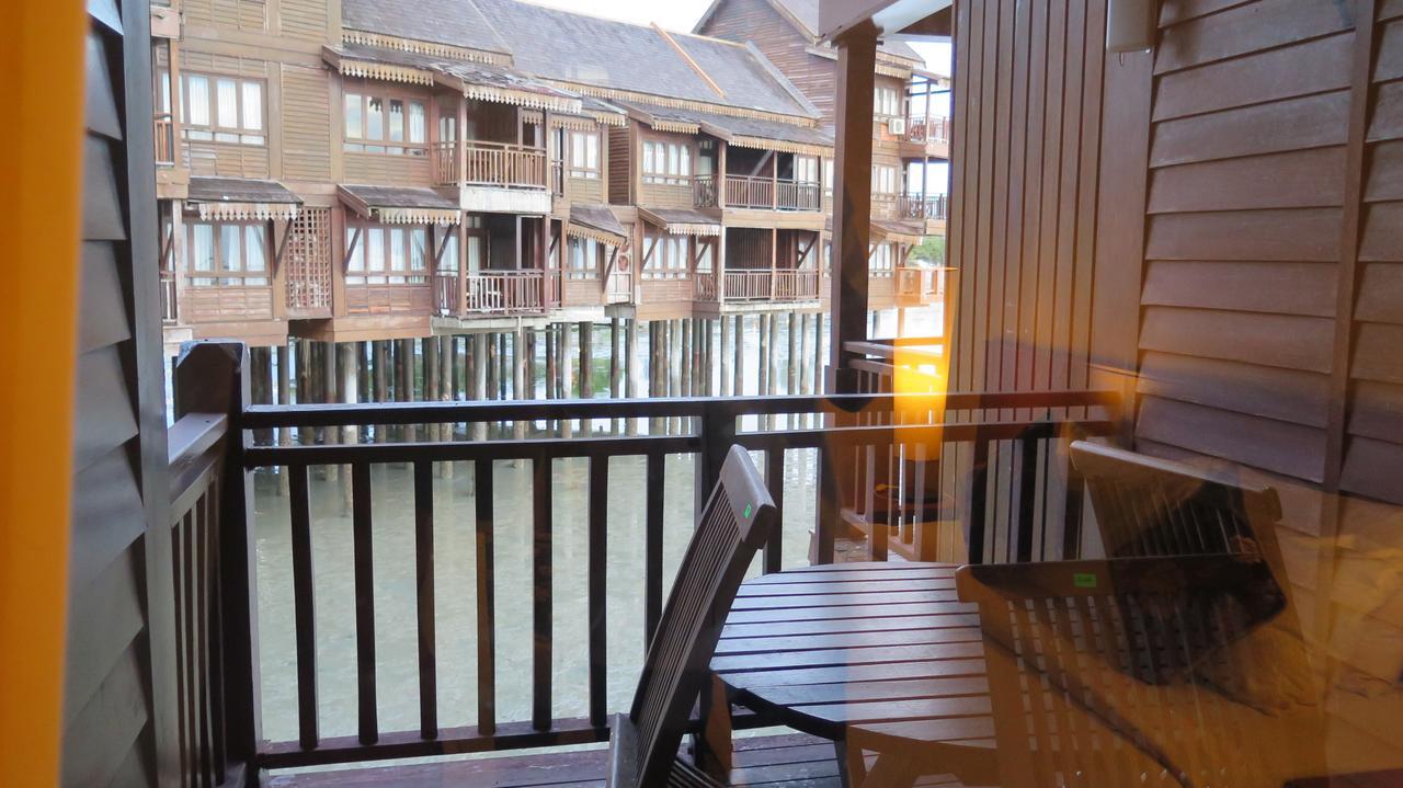 Langkawi Lagoon Resort Water Chalet Пантай Ченанг Екстериор снимка