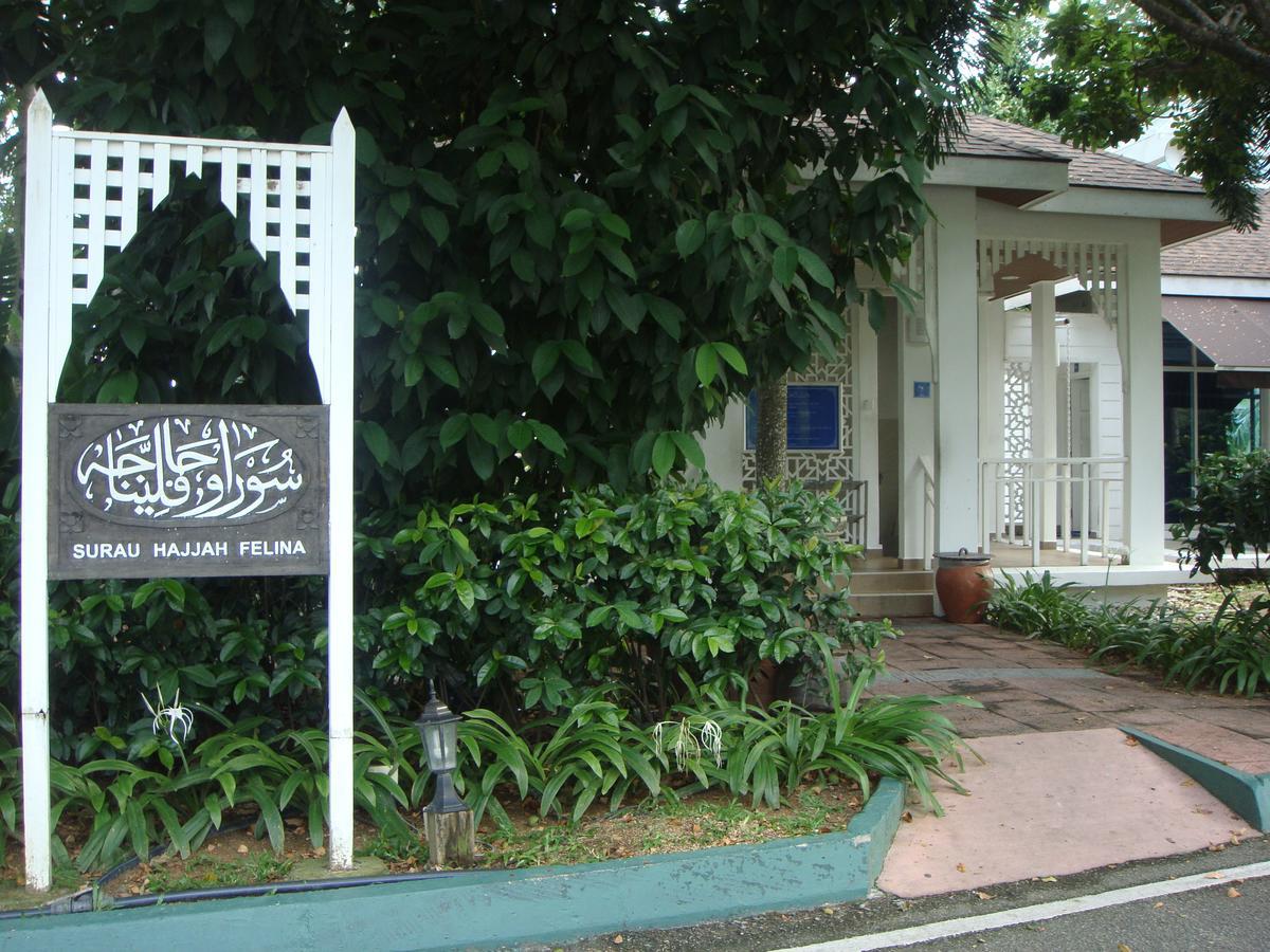 Langkawi Lagoon Resort Water Chalet Пантай Ченанг Екстериор снимка