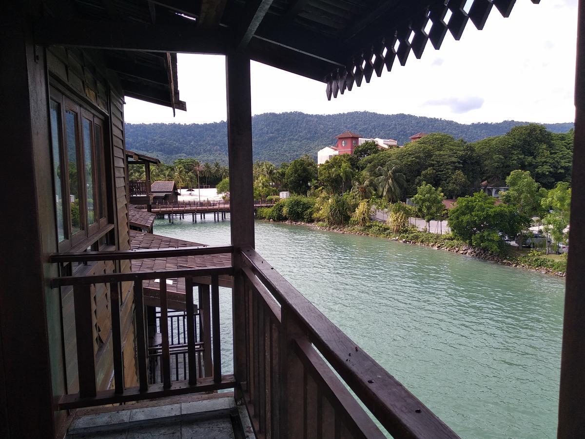 Langkawi Lagoon Resort Water Chalet Пантай Ченанг Екстериор снимка