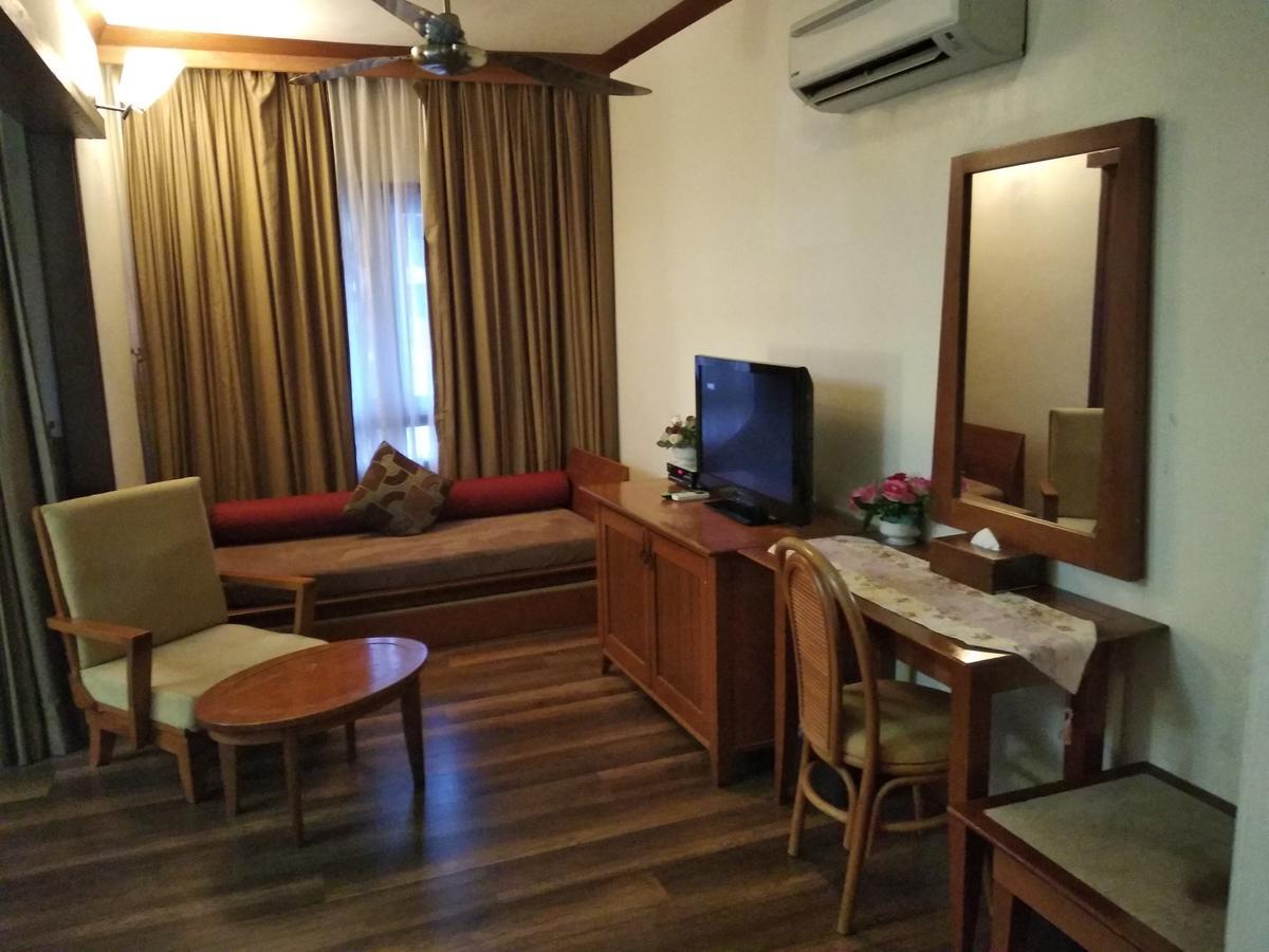 Langkawi Lagoon Resort Water Chalet Пантай Ченанг Екстериор снимка