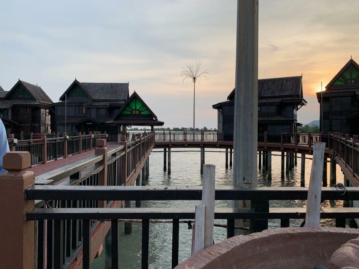 Langkawi Lagoon Resort Water Chalet Пантай Ченанг Екстериор снимка